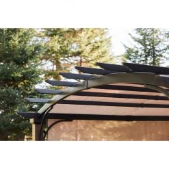 Pergola autoportante beige et noire Allen + Roth en acier et en tissu de 116 po x 116 po x 94,75 po -ALLEN + ROTH Soldes Boutique 38115235c L