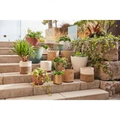 Jardinière blanc cassé Allen + Roth de 11,3 po L x 9 po H en résine (1/pqt) 5 Jardinière blanc cassé Allen + Roth de 11,3 po L x 9 po H en résine (1/pqt) -ALLEN + ROTH Soldes Boutique 44335107c L