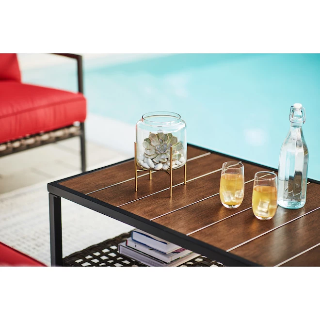 Lanterne décorative d'extérieur Allen + Roth de 6,5 po x 10,5 po en verre clair et métal doré avec bougie 2 Lanterne décorative d'extérieur Allen + Roth de 6,5 po x 10,5 po en verre clair et métal doré avec bougie – Image 2