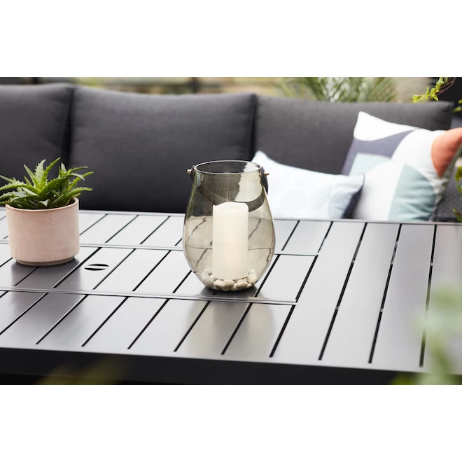 Lanterne décorative d'extérieur en verre transparent avec poignée en cuir et bougie Allen + Roth de 8,25 po x 10 po 2 Lanterne décorative d'extérieur en verre transparent avec poignée en cuir et bougie Allen + Roth de 8,25 po x 10 po – Image 2