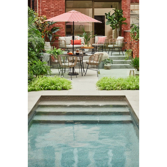 Pouf Allen + Roth en polyester tressé de couleur crème 18 po x 14 po 4 Pouf Allen + Roth en polyester tressé de couleur crème 18 po x 14 po – Image 4