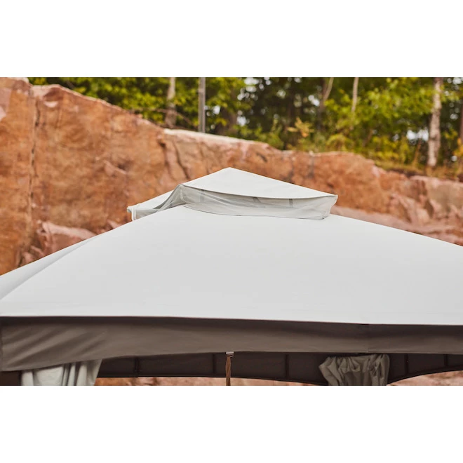 Abri-soleil Allen + Roth brun et toît gris souple 12 pi x 10 pi 3 Abri-soleil Allen + Roth brun et toît gris souple 12 pi x 10 pi – Image 3